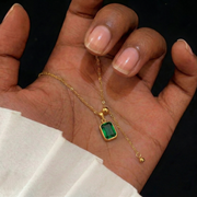 Grüner Chalcedon Pendant Halskette aus 18K vergoldet Copper
