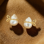 Shimmer Shell Stud Ohrringe
