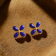 Kleeblatt Lapislazuli Stud Ohrringe aus 18K Gold-Vermeil auf Sterlingsilber